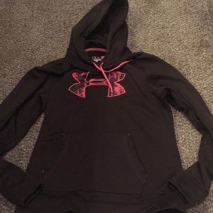 Under armor sweatshirt semi fit medium
